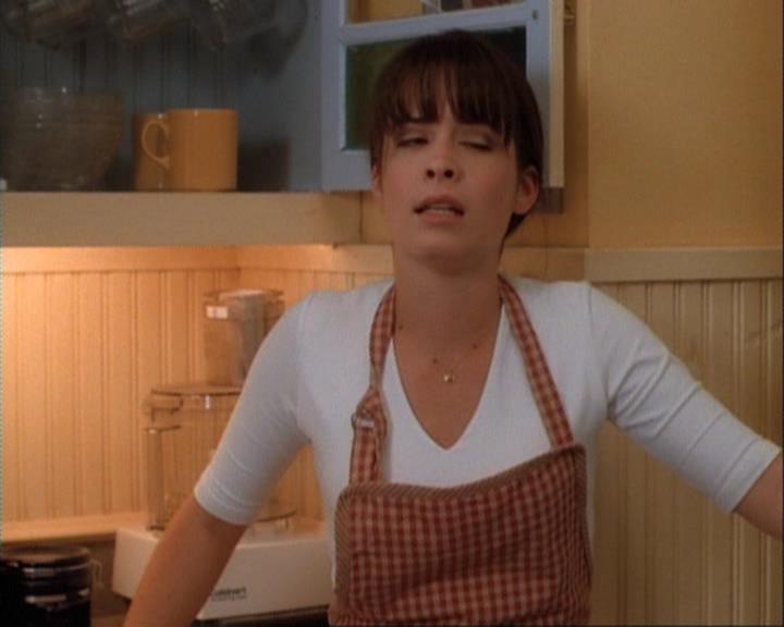 Charmed-Online-dot-net_106TheWeddingFromHell0397.jpg