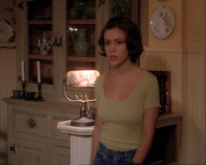 Charmed-Online-dot-net_106TheWeddingFromHell0400.jpg