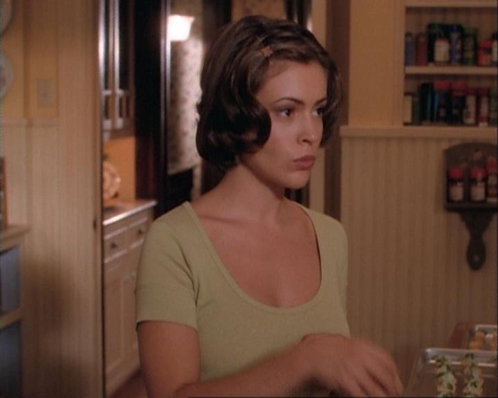 Charmed-Online-dot-net_106TheWeddingFromHell0459.jpg Charmed-Online-dot-net_106TheWeddingFromHell0459.jpg