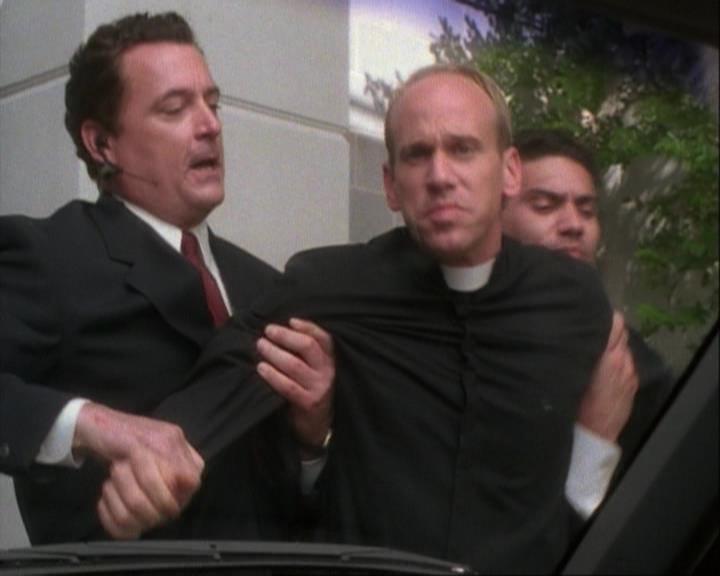 Charmed-Online-dot-net_106TheWeddingFromHell0510.jpg Charmed-Online-dot-net_106TheWeddingFromHell0510.jpg