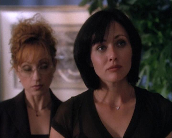 Charmed-Online-dot-net_106TheWeddingFromHell0549.jpg