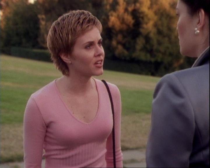 Charmed-Online-dot-net_106TheWeddingFromHell0652.jpg