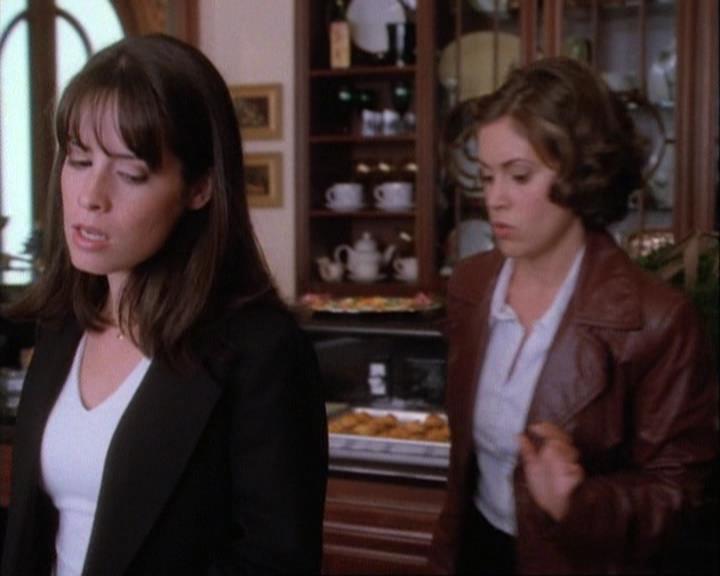 Charmed-Online-dot-net_106TheWeddingFromHell0748.jpg