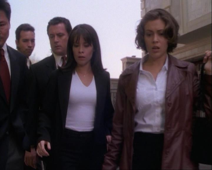 Charmed-Online-dot-net_106TheWeddingFromHell1077.jpg