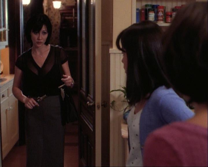 Charmed-Online-dot-net_106TheWeddingFromHell1511.jpg