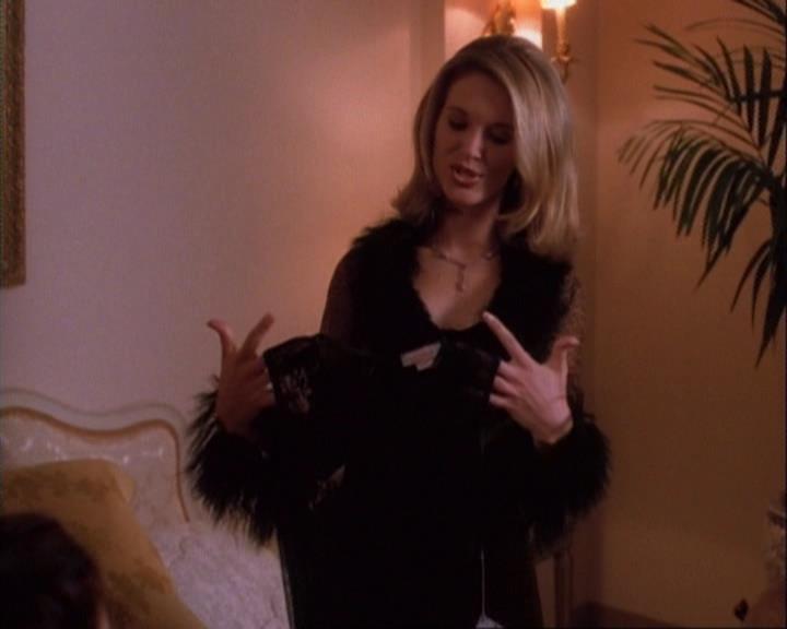 Charmed-Online-dot-net_106TheWeddingFromHell1606.jpg