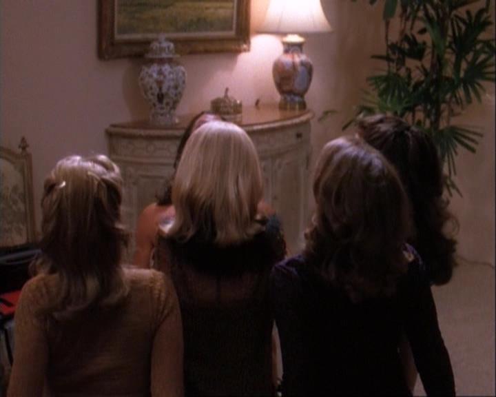Charmed-Online-dot-net_106TheWeddingFromHell1674.jpg