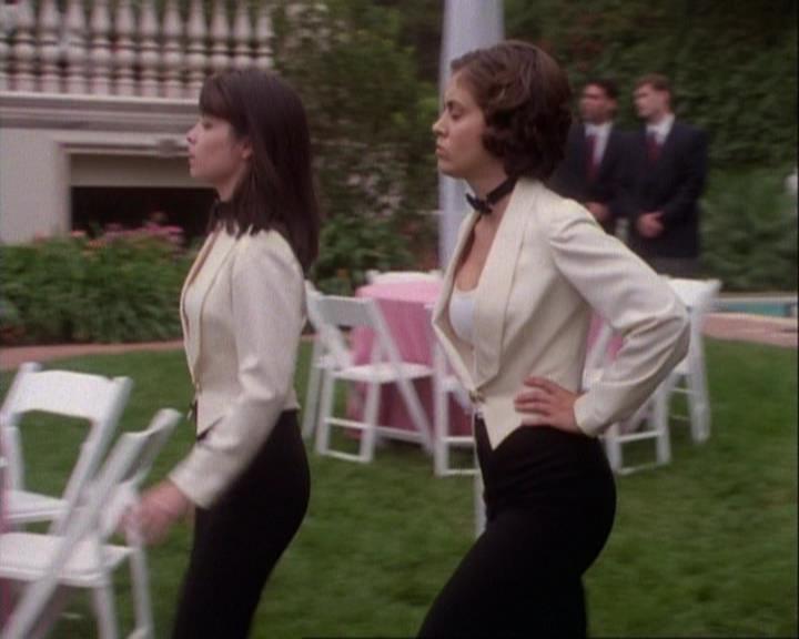 Charmed-Online-dot-net_106TheWeddingFromHell1800.jpg