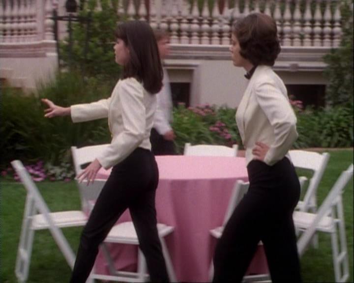 Charmed-Online-dot-net_106TheWeddingFromHell1801.jpg