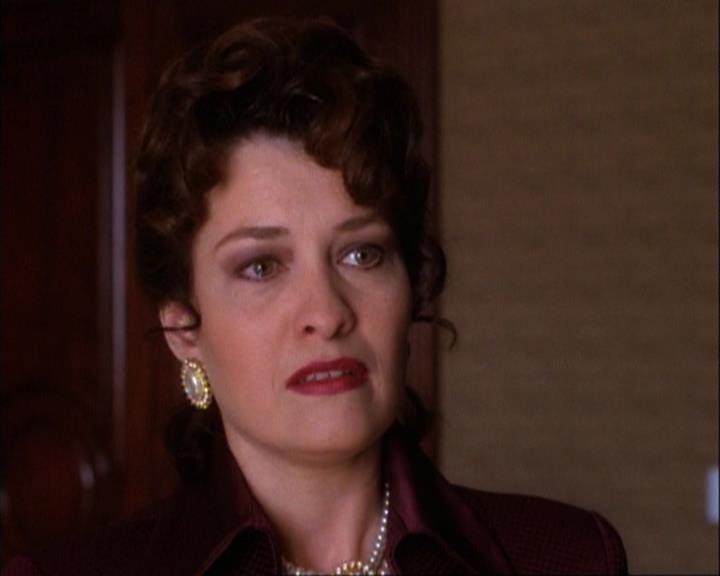 Charmed-Online-dot-net_106TheWeddingFromHell1952.jpg Charmed-Online-dot-net_106TheWeddingFromHell1952.jpg