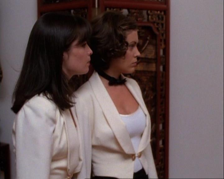 Charmed-Online-dot-net_106TheWeddingFromHell1957.jpg