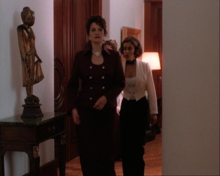 Charmed-Online-dot-net_106TheWeddingFromHell1988.jpg