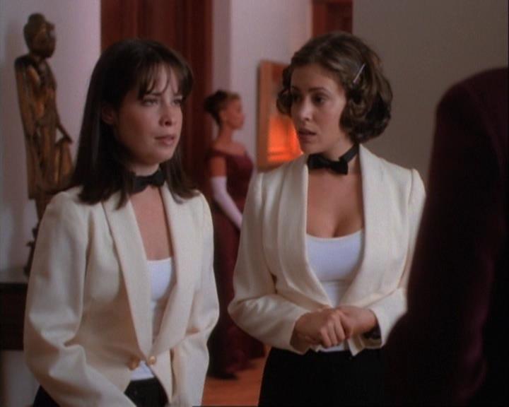 Charmed-Online-dot-net_106TheWeddingFromHell1997.jpg