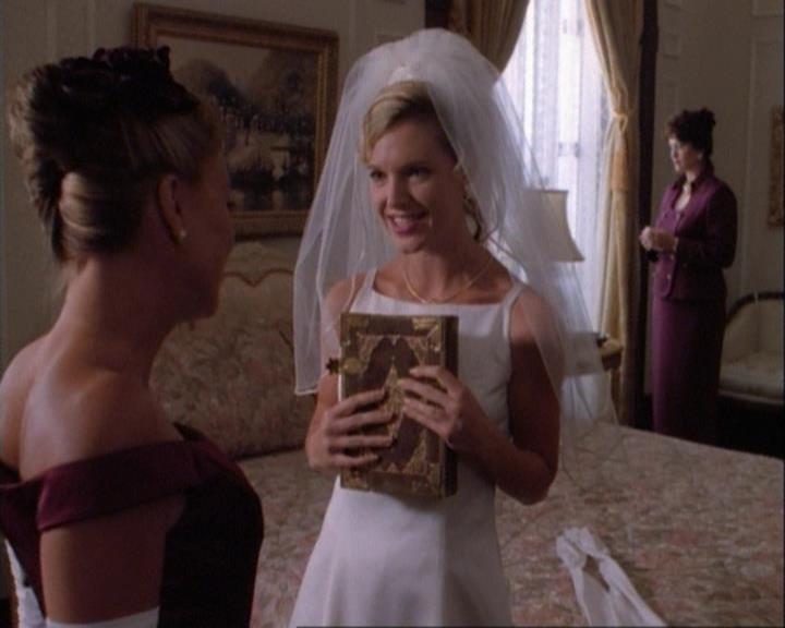 Charmed-Online-dot-net_106TheWeddingFromHell2139.jpg Charmed-Online-dot-net_106TheWeddingFromHell2139.jpg