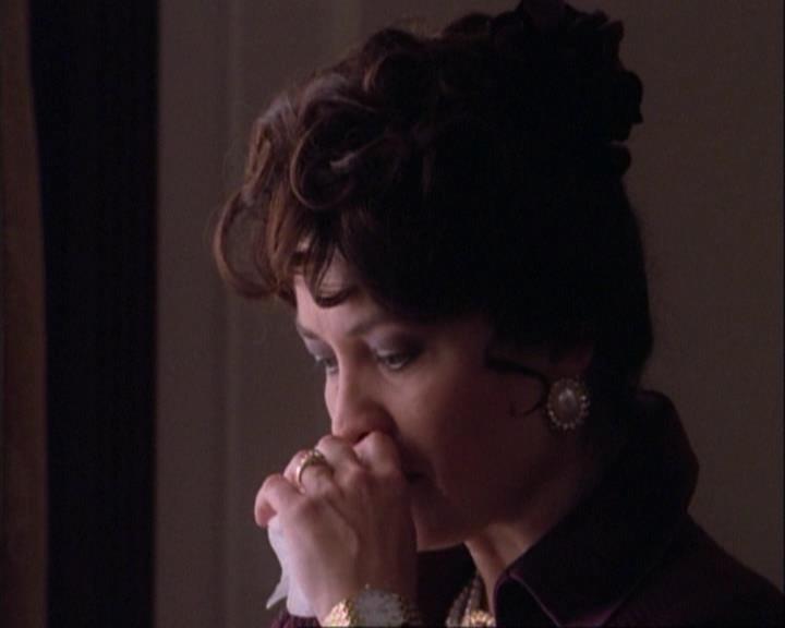 Charmed-Online-dot-net_106TheWeddingFromHell2149.jpg