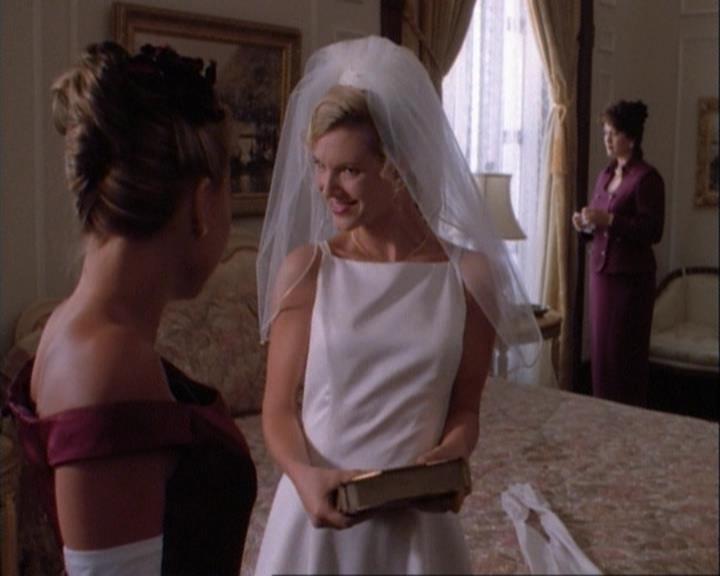 Charmed-Online-dot-net_106TheWeddingFromHell2156.jpg