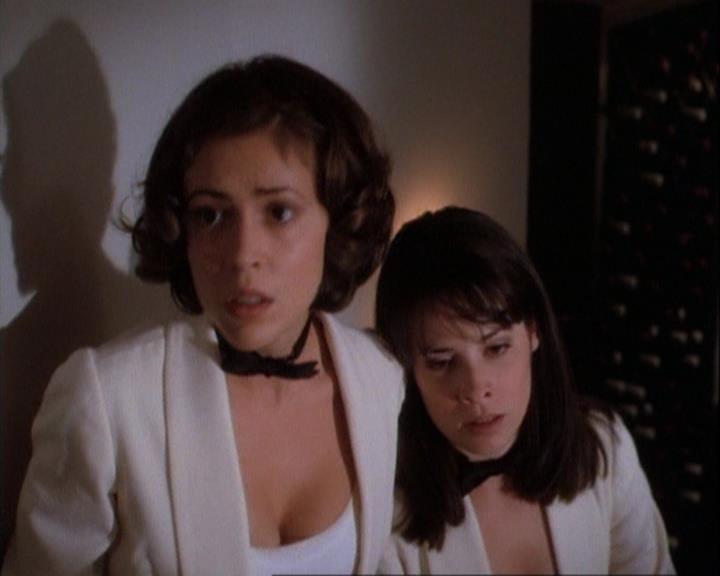 Charmed-Online-dot-net_106TheWeddingFromHell2227.jpg