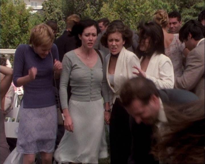 Charmed-Online-dot-net_106TheWeddingFromHell2257.jpg