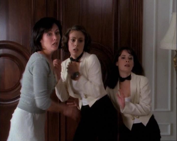 Charmed-Online-dot-net_106TheWeddingFromHell2285.jpg