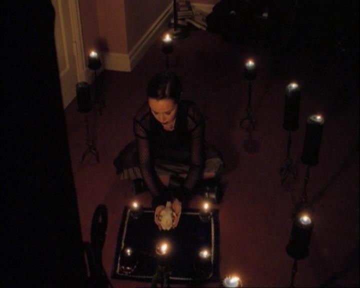 Charmed-Online-dot-net_107TheFourthSister0010.jpg