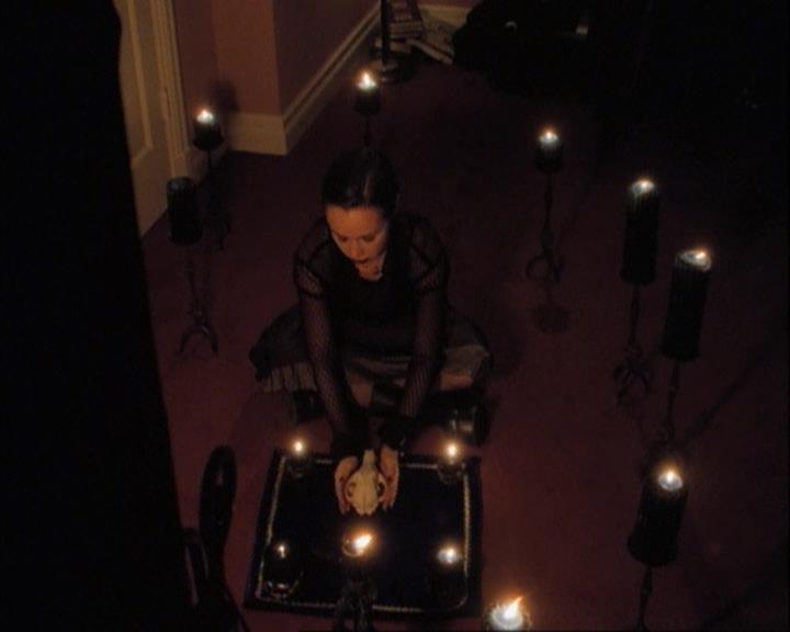 Charmed-Online-dot-net_107TheFourthSister0011.jpg