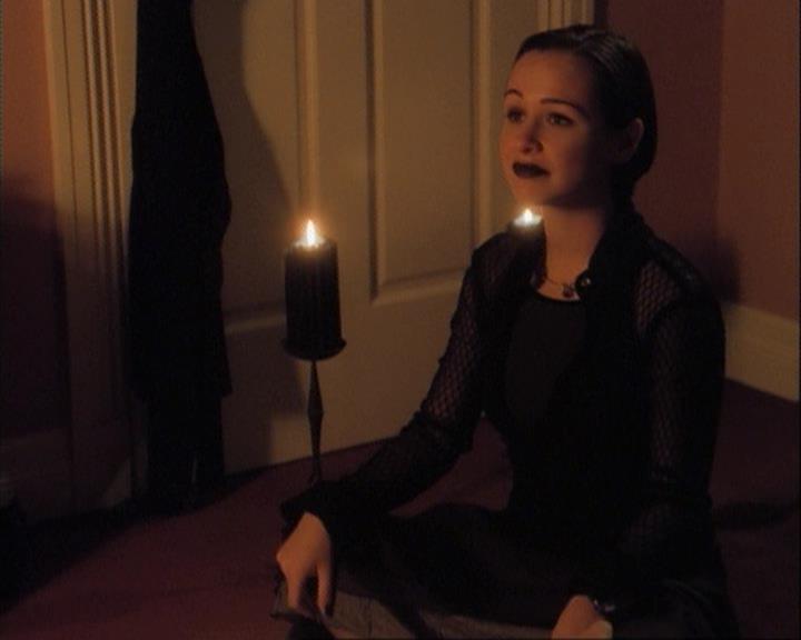 Charmed-Online-dot-net_107TheFourthSister0067.jpg