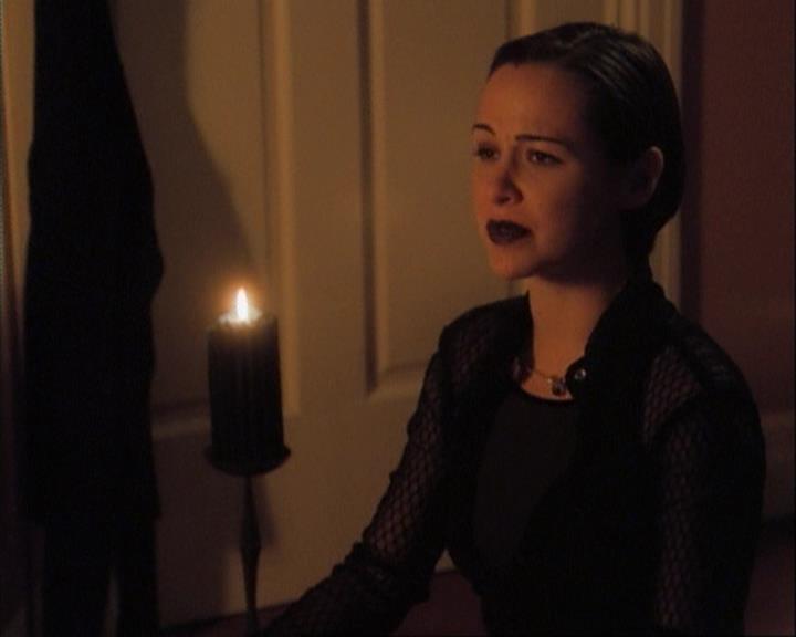 Charmed-Online-dot-net_107TheFourthSister0073.jpg