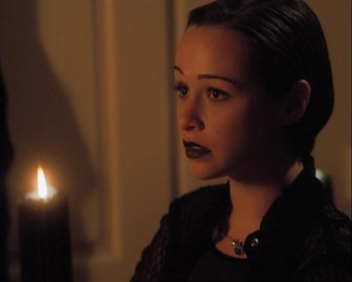 Charmed-Online-dot-net_107TheFourthSister0083.jpg