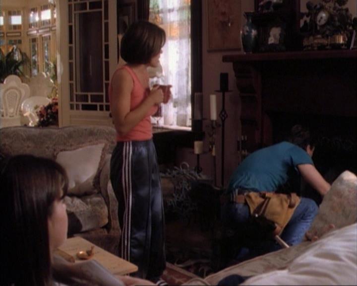 Charmed-Online-dot-net_107TheFourthSister0168.jpg