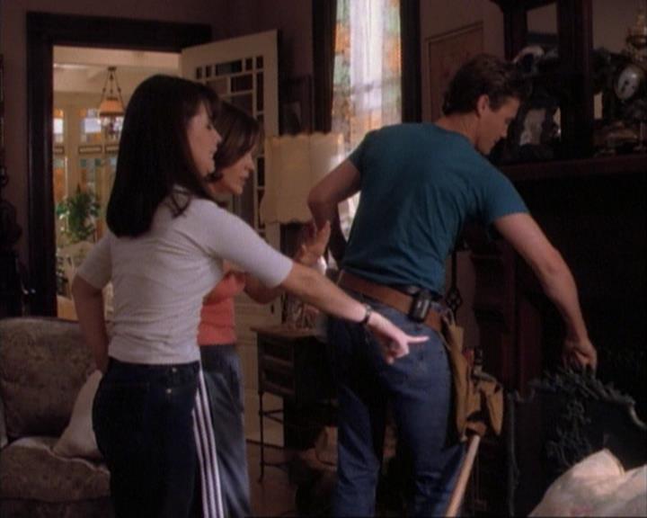 Charmed-Online-dot-net_107TheFourthSister0207.jpg