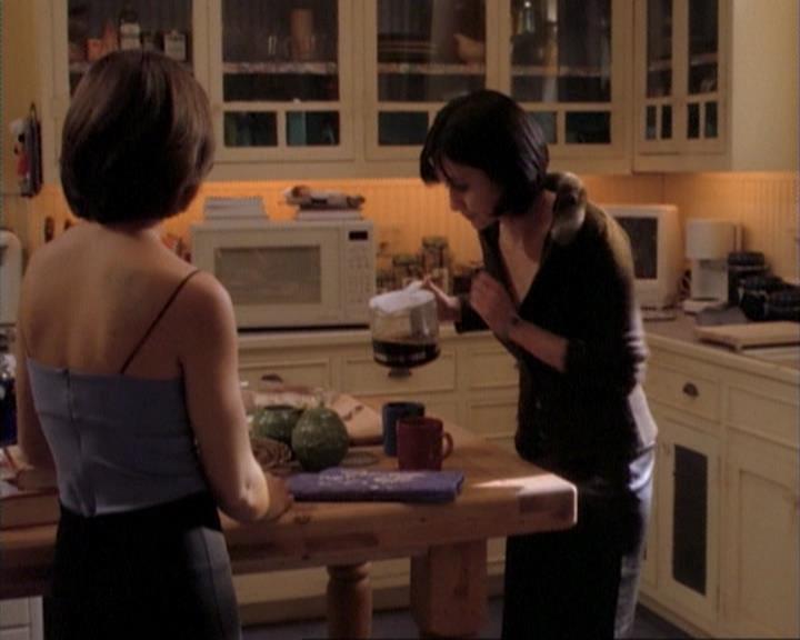 Charmed-Online-dot-net_107TheFourthSister0425.jpg