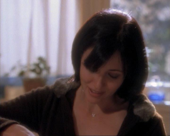Charmed-Online-dot-net_107TheFourthSister0429.jpg