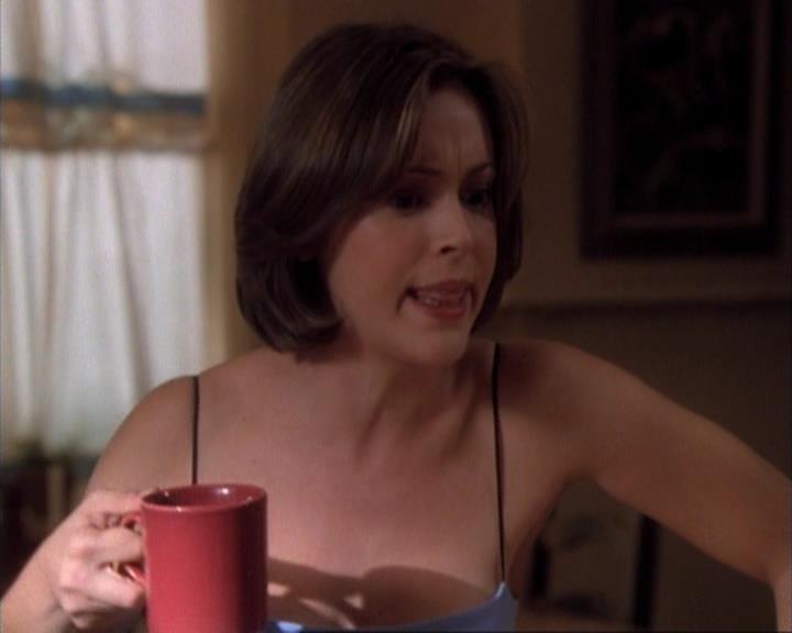 Charmed-Online-dot-net_107TheFourthSister0463.jpg