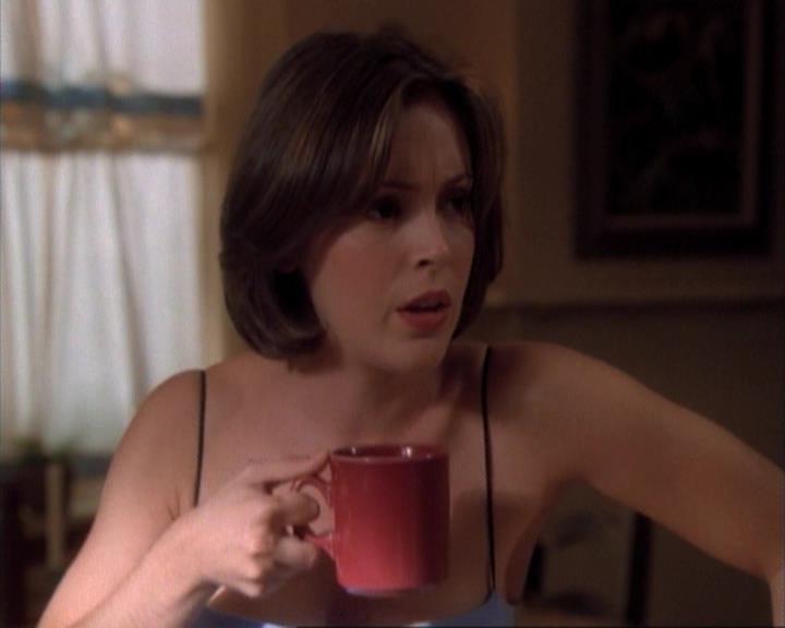 Charmed-Online-dot-net_107TheFourthSister0464.jpg