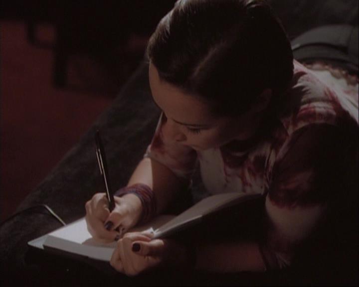 Charmed-Online-dot-net_107TheFourthSister0521.jpg
