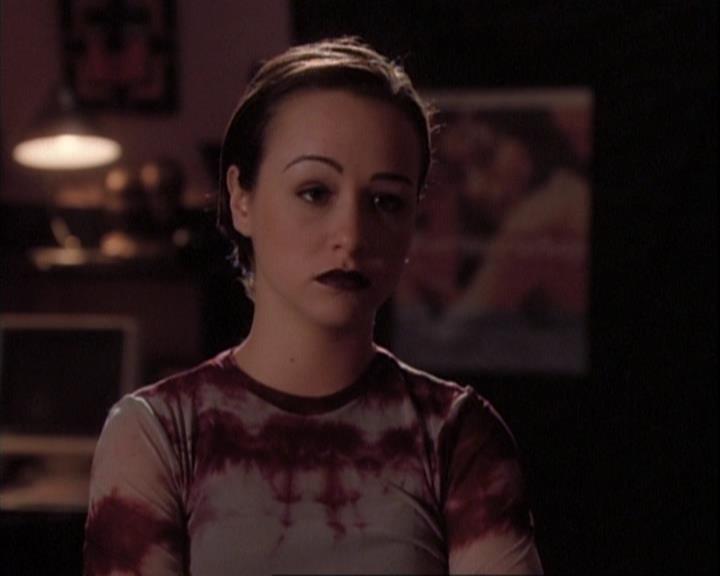 Charmed-Online-dot-net_107TheFourthSister0541.jpg