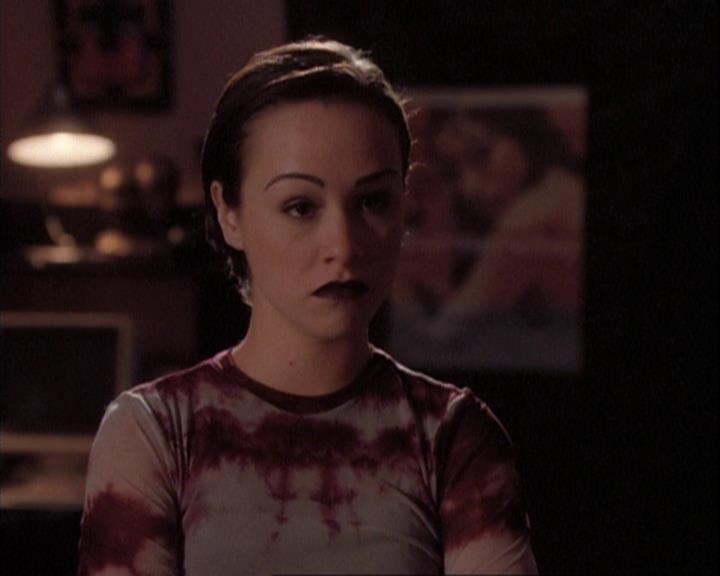 Charmed-Online-dot-net_107TheFourthSister0542.jpg