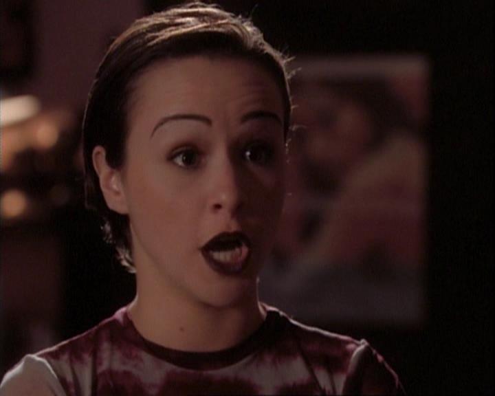 Charmed-Online-dot-net_107TheFourthSister0551.jpg