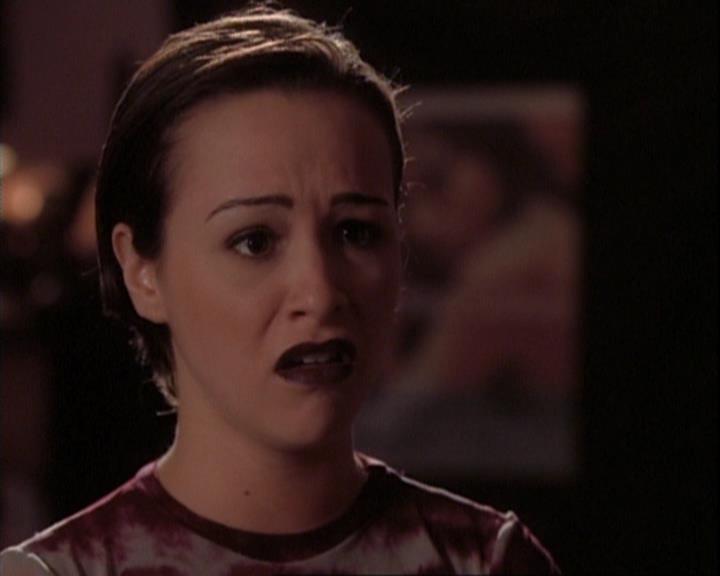 Charmed-Online-dot-net_107TheFourthSister0564.jpg