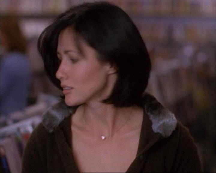 Charmed-Online-dot-net_107TheFourthSister0590.jpg