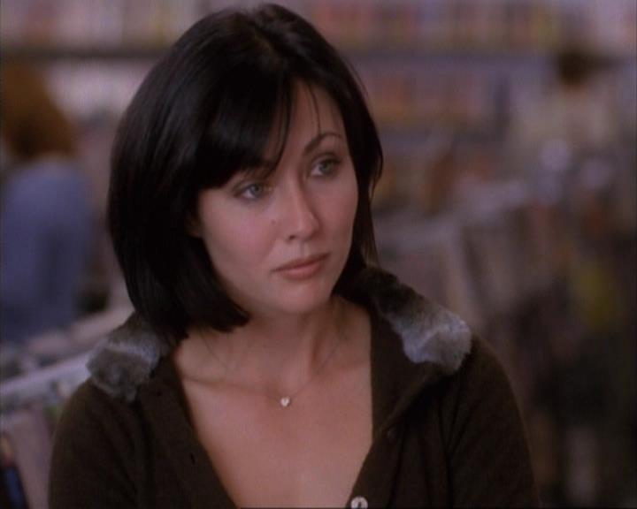 Charmed-Online-dot-net_107TheFourthSister0598.jpg