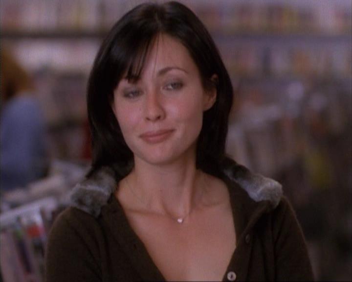 Charmed-Online-dot-net_107TheFourthSister0606.jpg
