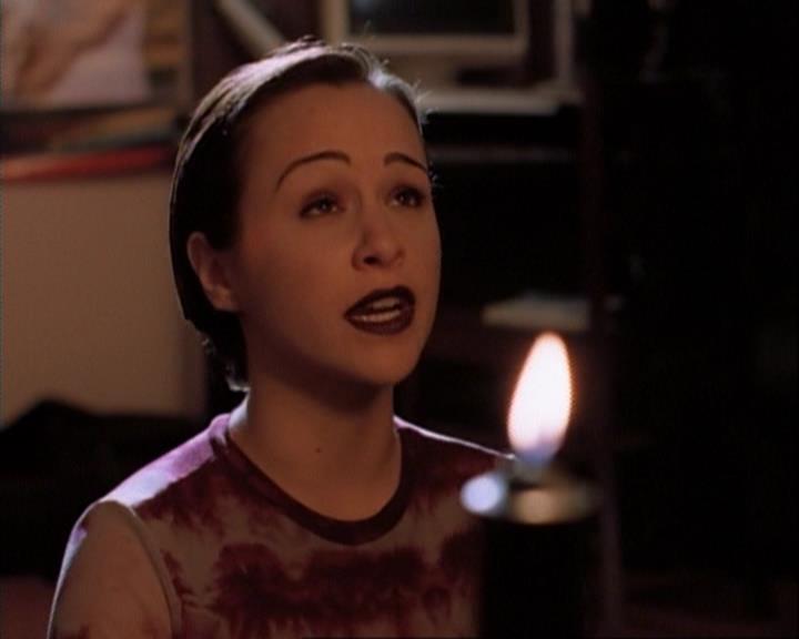 Charmed-Online-dot-net_107TheFourthSister0661.jpg