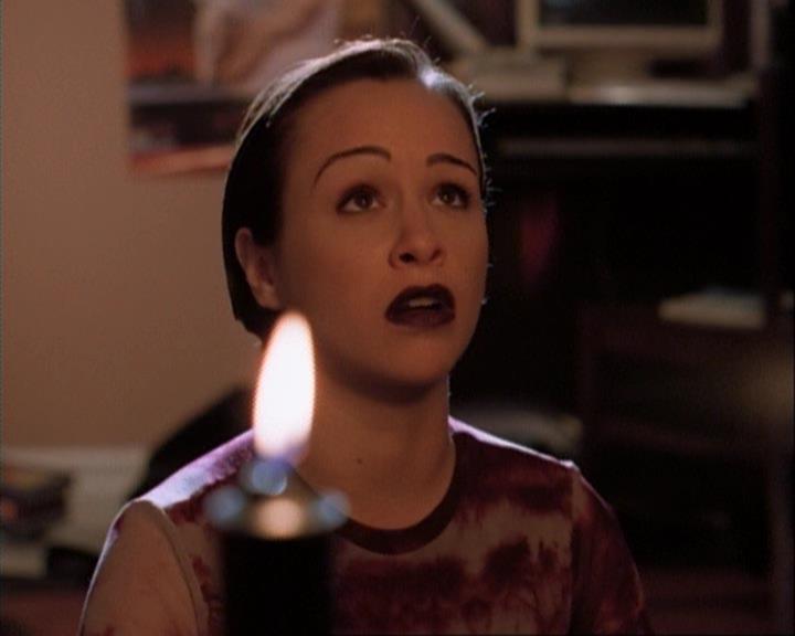 Charmed-Online-dot-net_107TheFourthSister0663.jpg Charmed-Online-dot-net_107TheFourthSister0663.jpg