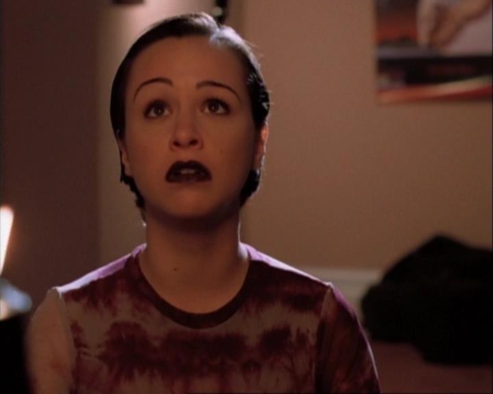 Charmed-Online-dot-net_107TheFourthSister0670.jpg