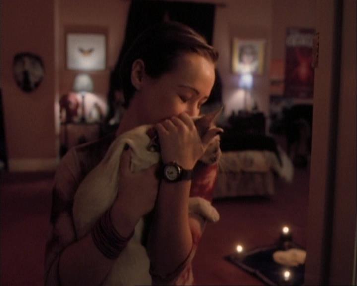 Charmed-Online-dot-net_107TheFourthSister0690.jpg