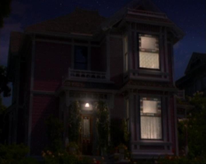 Charmed-Online-dot-net_107TheFourthSister0697.jpg