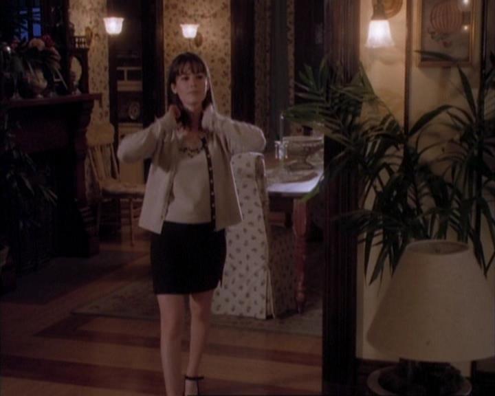 Charmed-Online-dot-net_107TheFourthSister0705.jpg