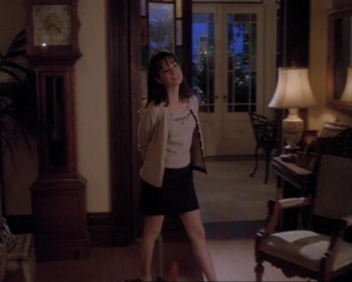 Charmed-Online-dot-net_107TheFourthSister0708.jpg