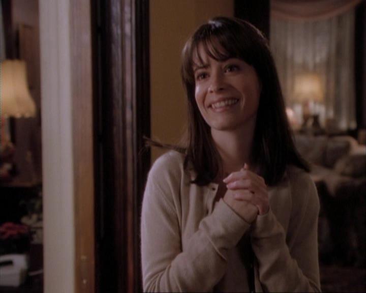 Charmed-Online-dot-net_107TheFourthSister0760.jpg
